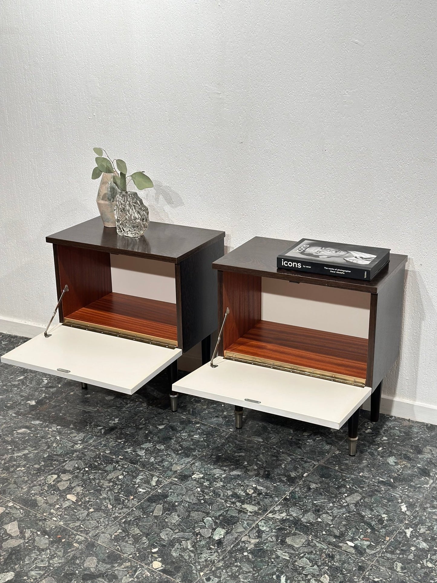 Set Vintage '70s Retro Nightstands - Lattico
