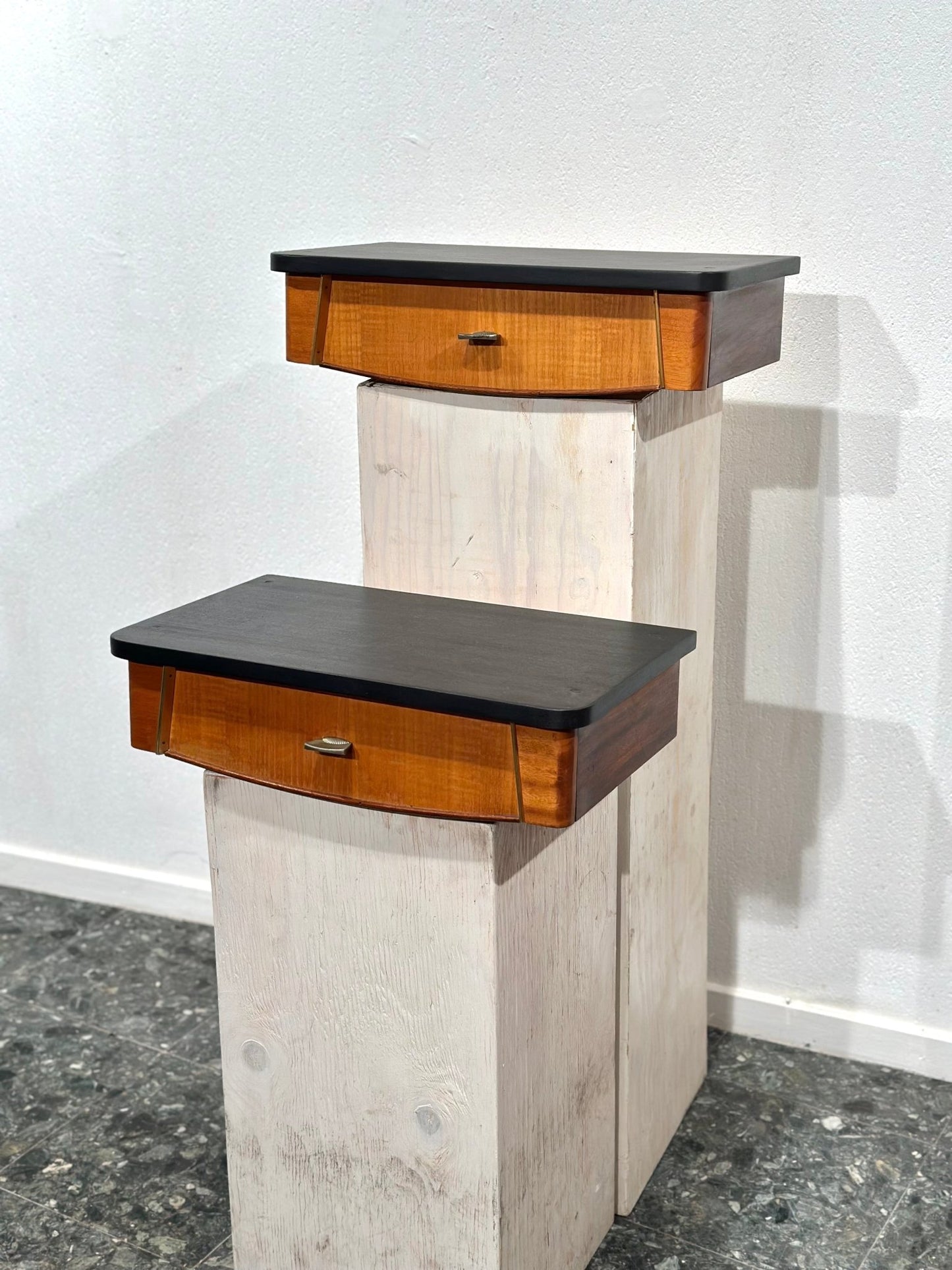 Set Vintage Floating Nightstands - Lattico