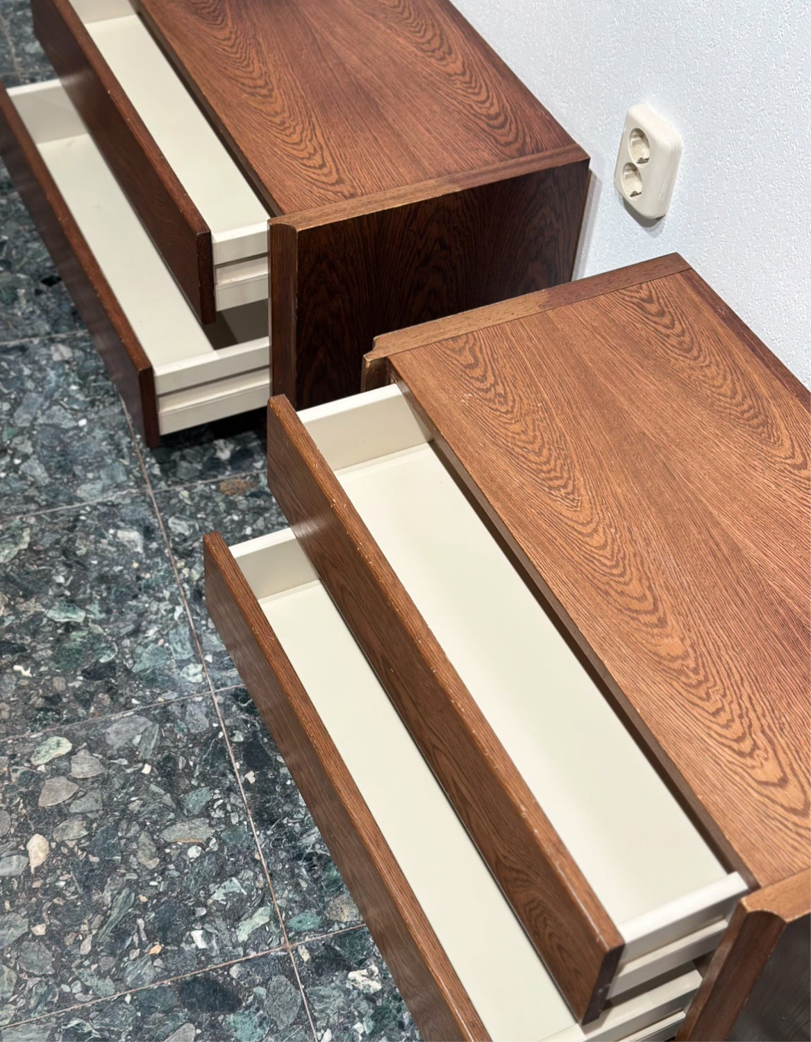 Vintage Wengé Bedroom Set