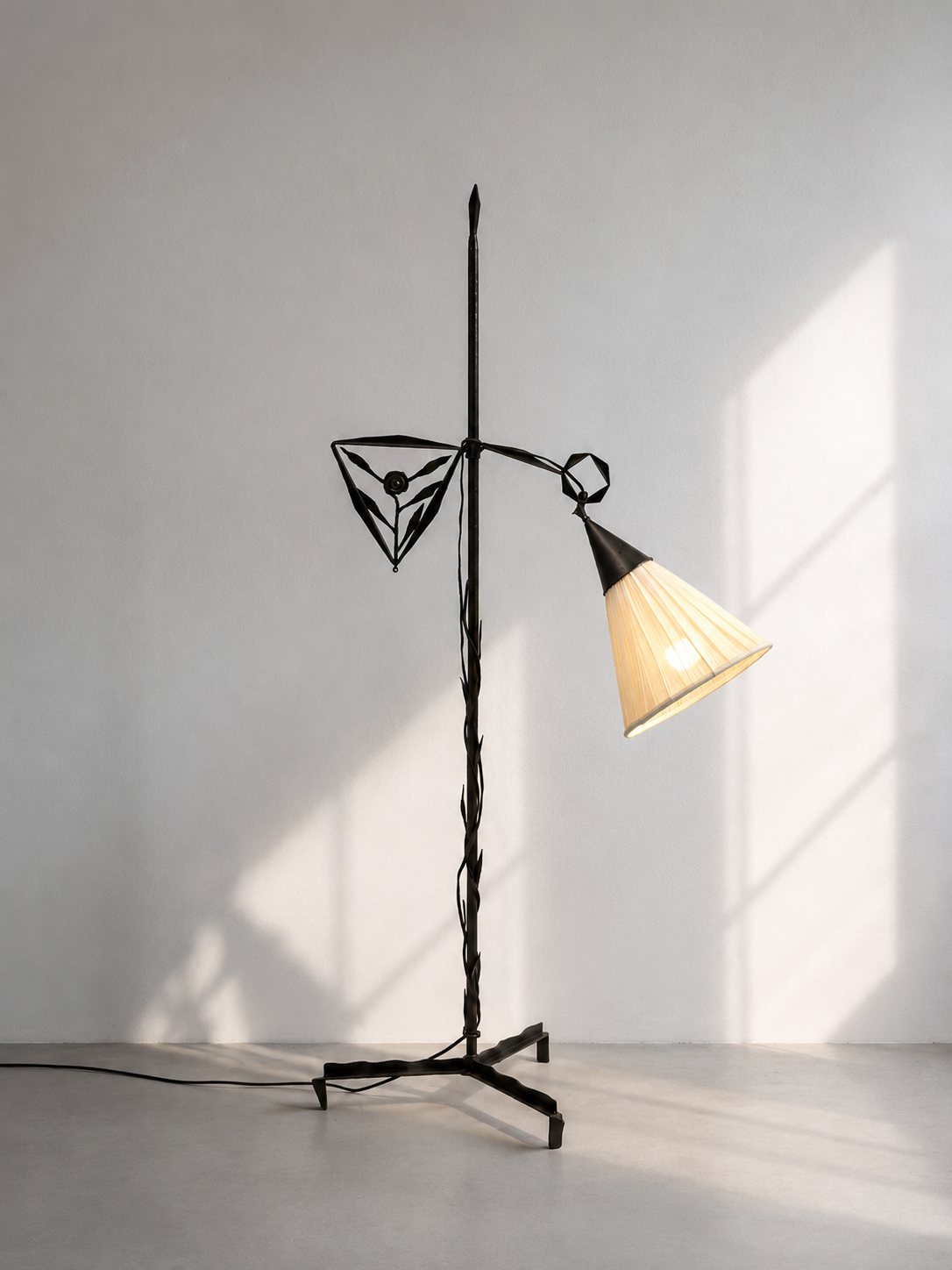 Amsterdam School Arts & Crafts Wrought Iron Floorlamp