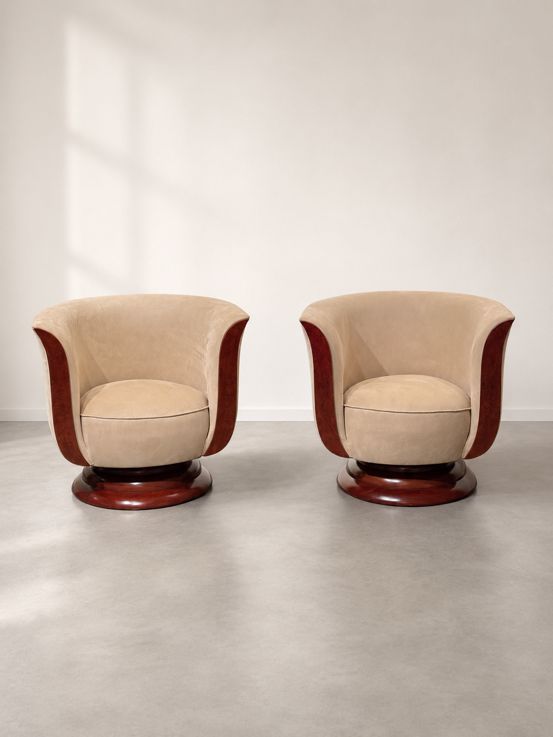 Paar Art Deco Tulip loungefauteuils – Hôtel Le Malandre