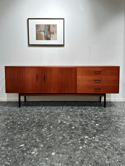Vintage Minimal Sideboard - Lattico