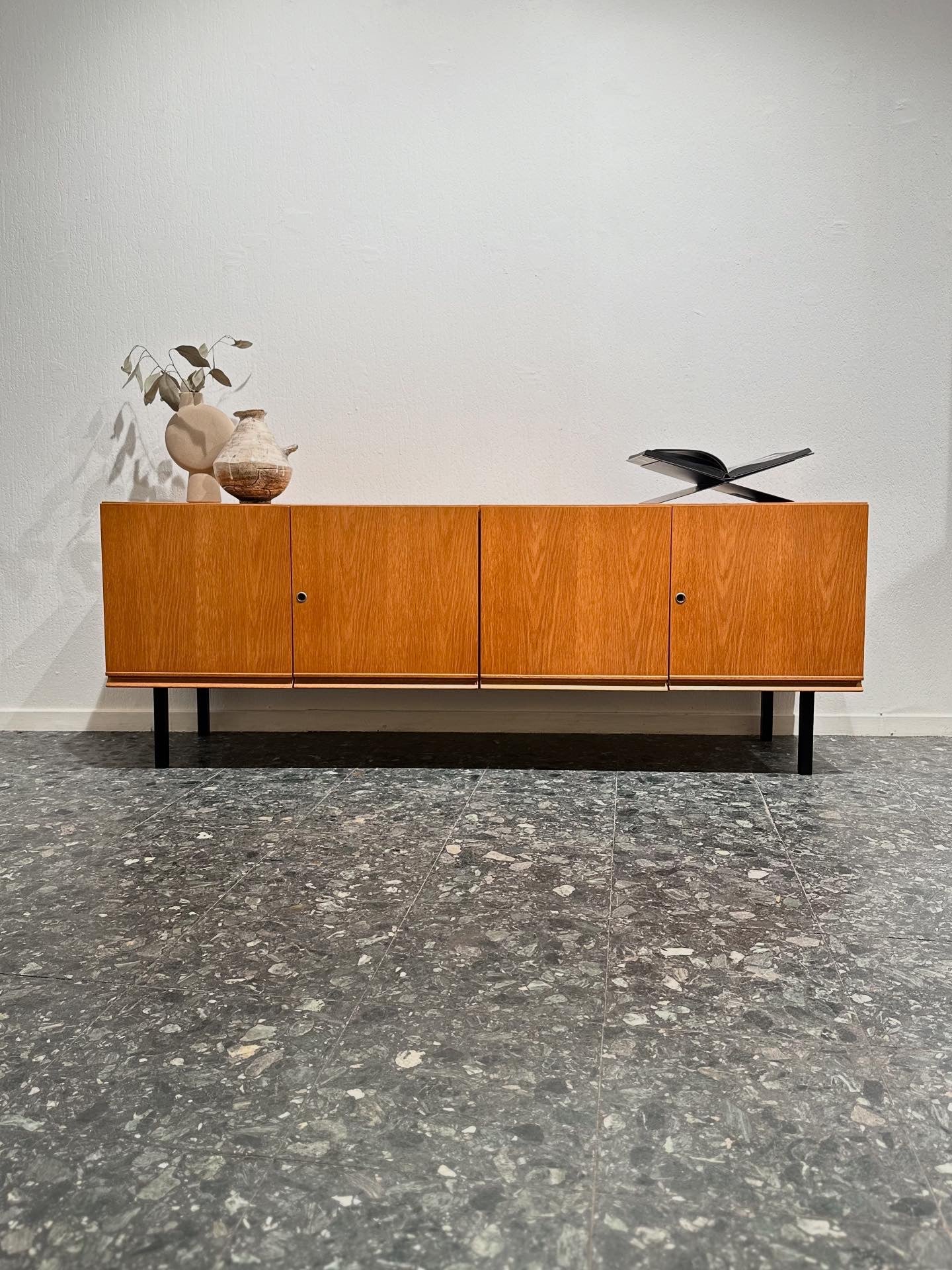 Midcentury Vintage Sideboard - Lattico