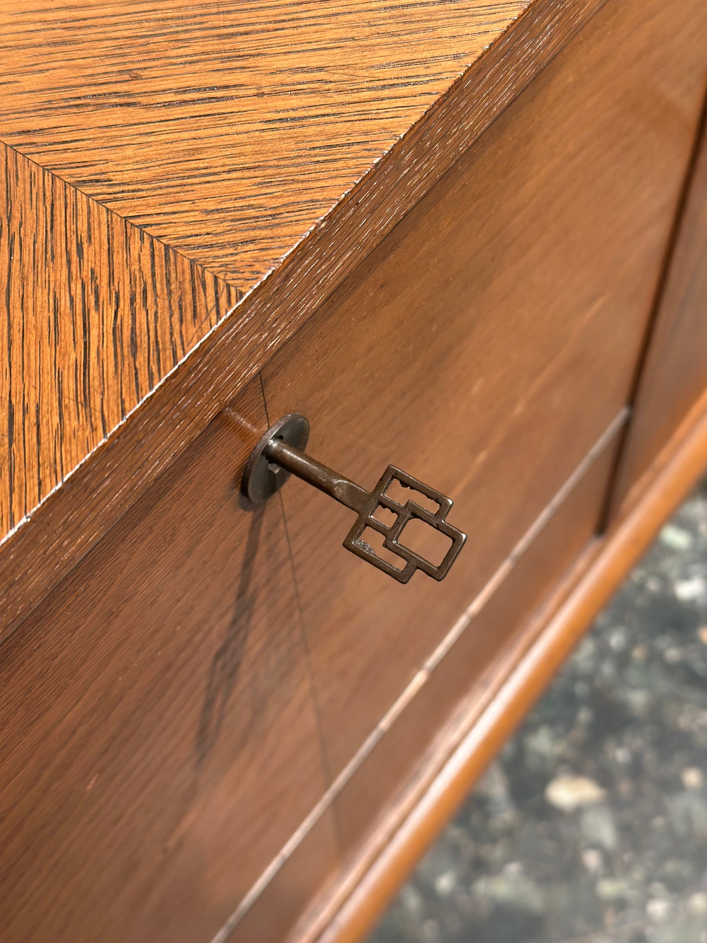 French cocktail cabinet / serving bar trolley