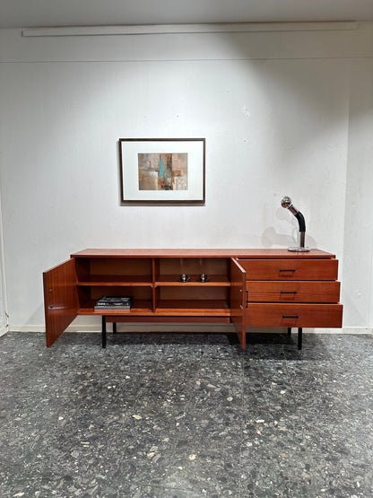 Vintage Minimal Sideboard - Lattico
