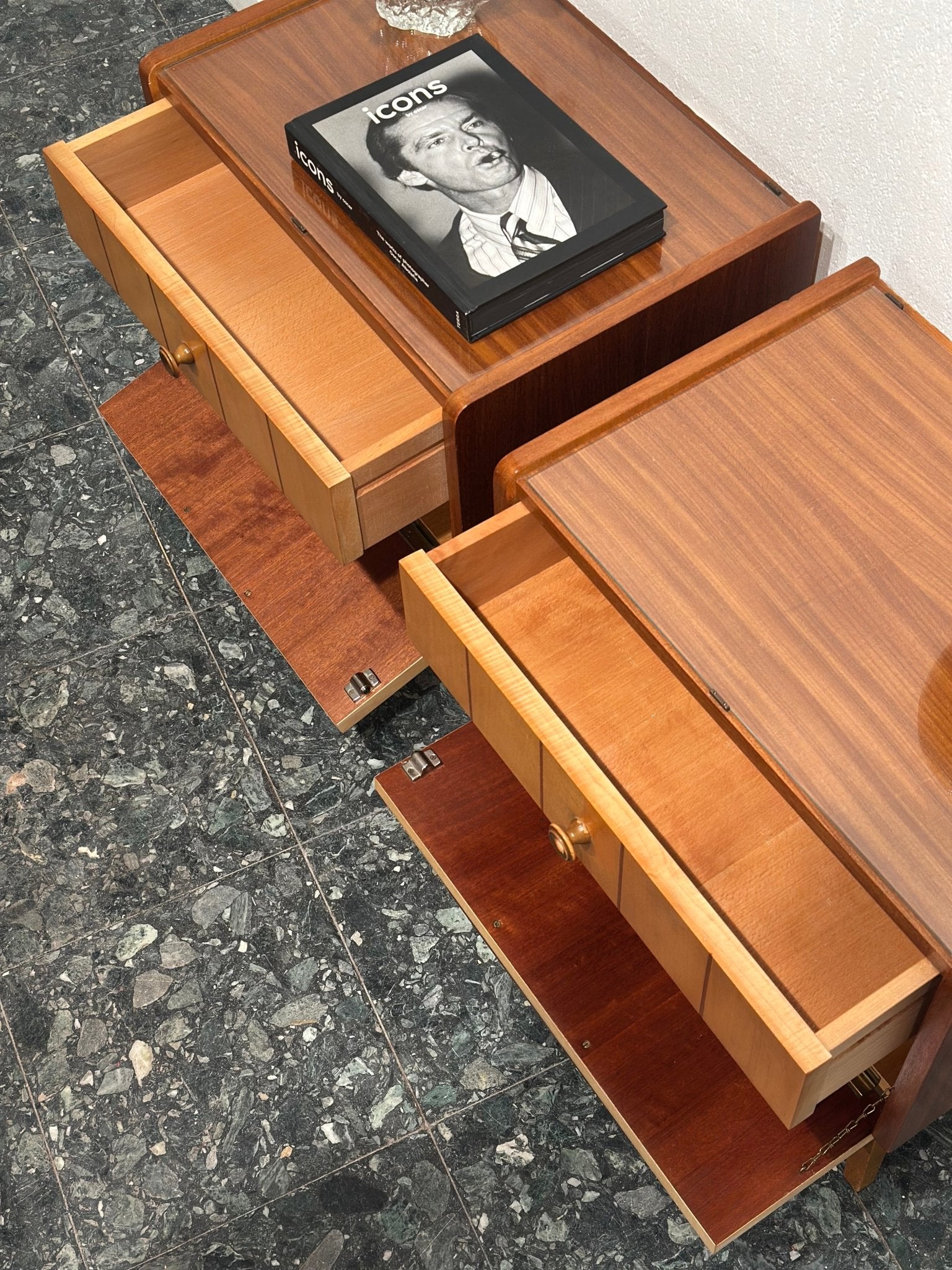 Set Vintage Retro Nightstands - Lattico