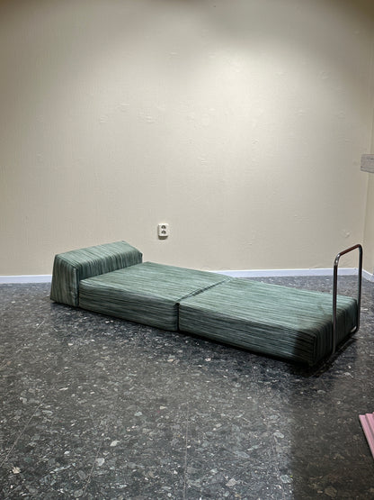 Vintage Fold Out Lounge Chair Daybed