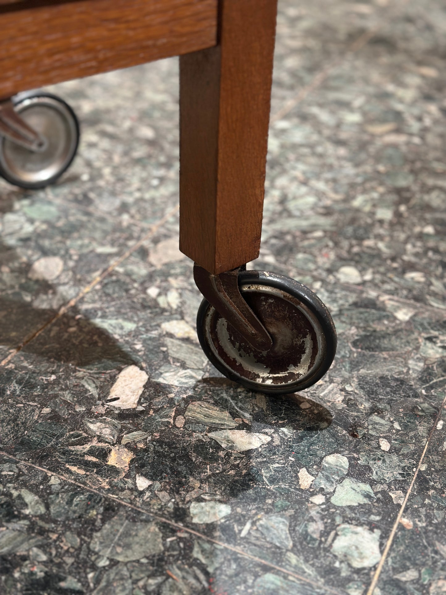 French cocktail cabinet / serving bar trolley