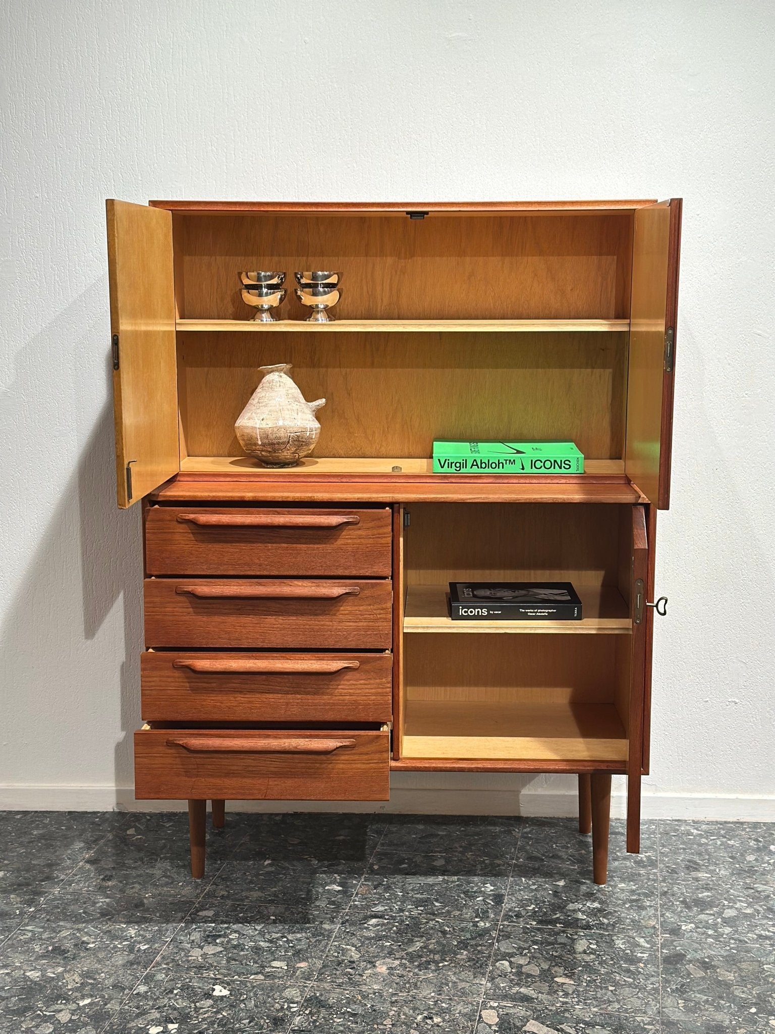 Midcentury Highboard in Teak - Lattico