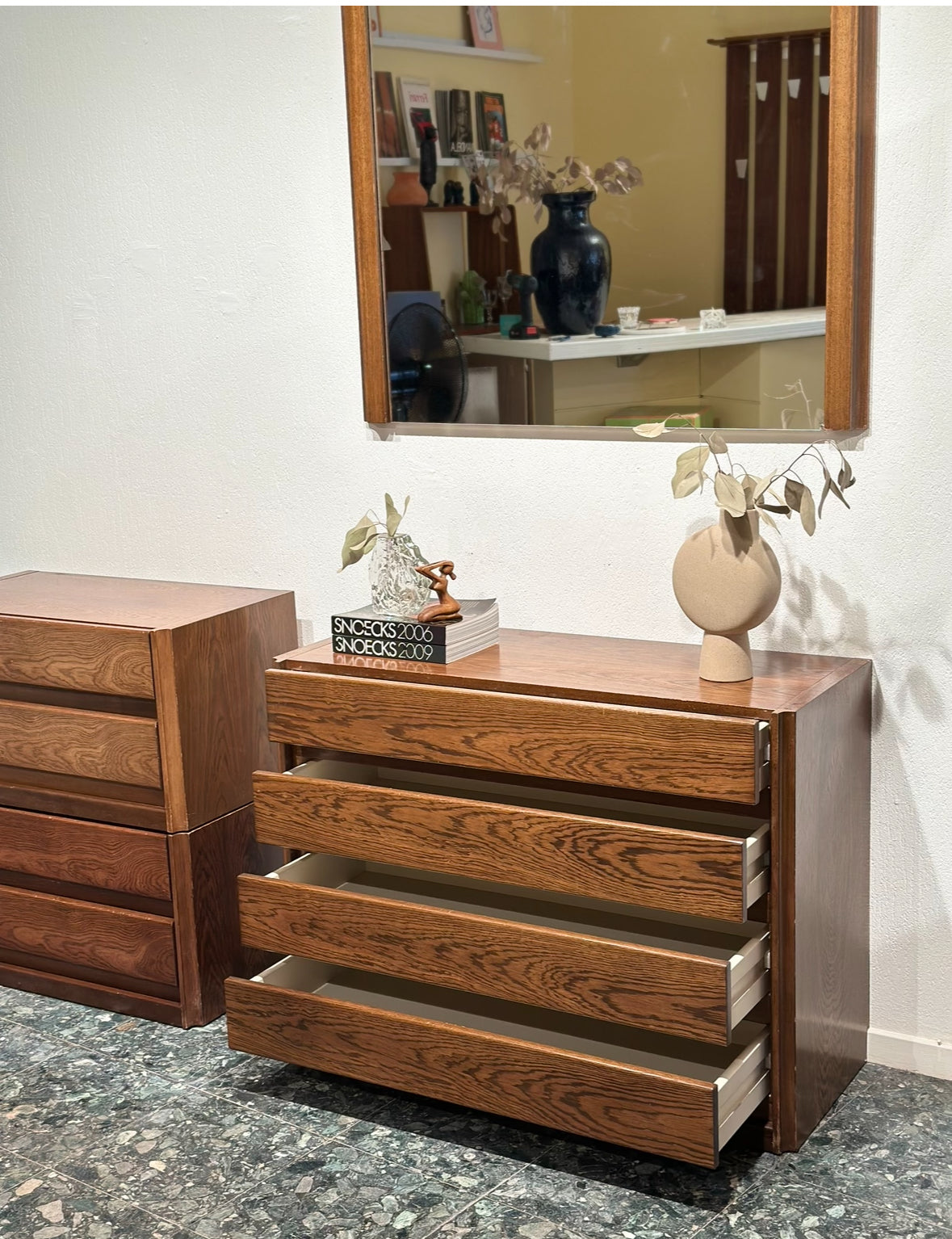Vintage Wengé Bedroom Set