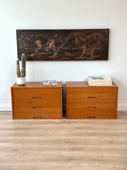 Set of 2 Vintage Teak Dressers / Bedside Tables - Lattico
