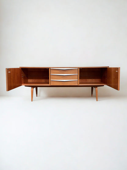 427/K Elm Sideboard for Hellerau