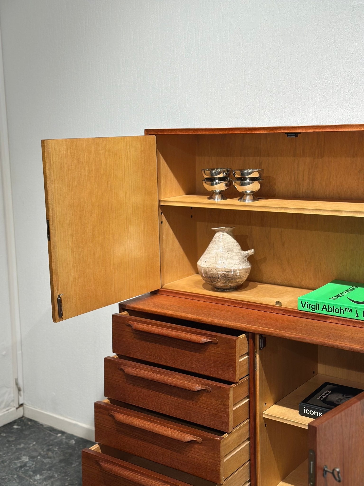 Midcentury Highboard in Teak - Lattico