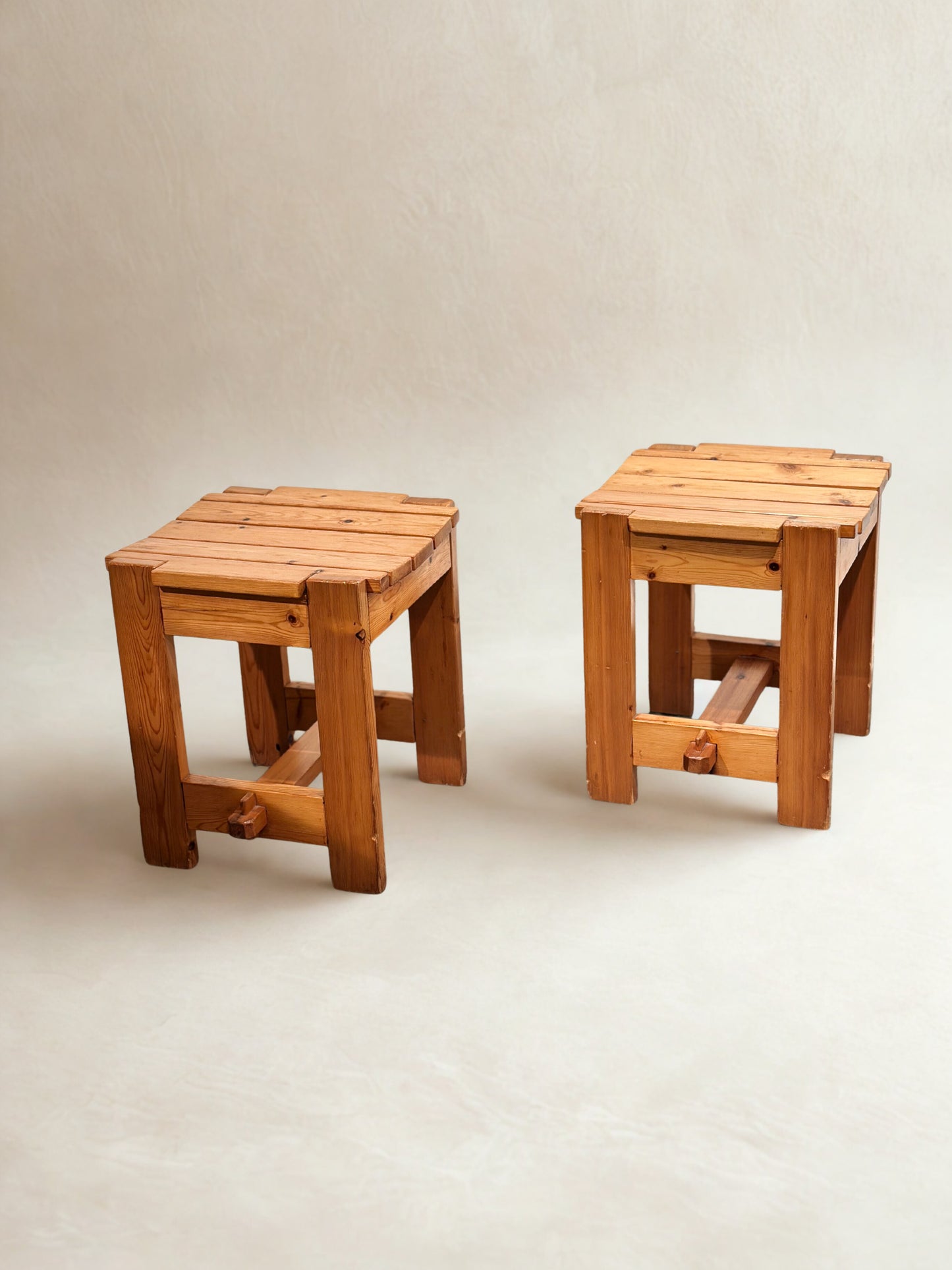 Set Brutalist Swedish Solid Pine Stools
