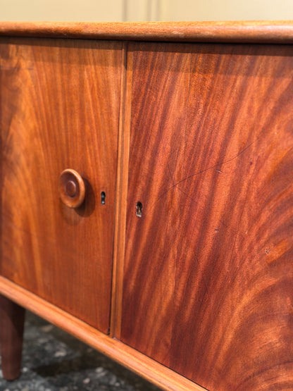 Danish Design Sideboard – Teak | 1950s–1960s