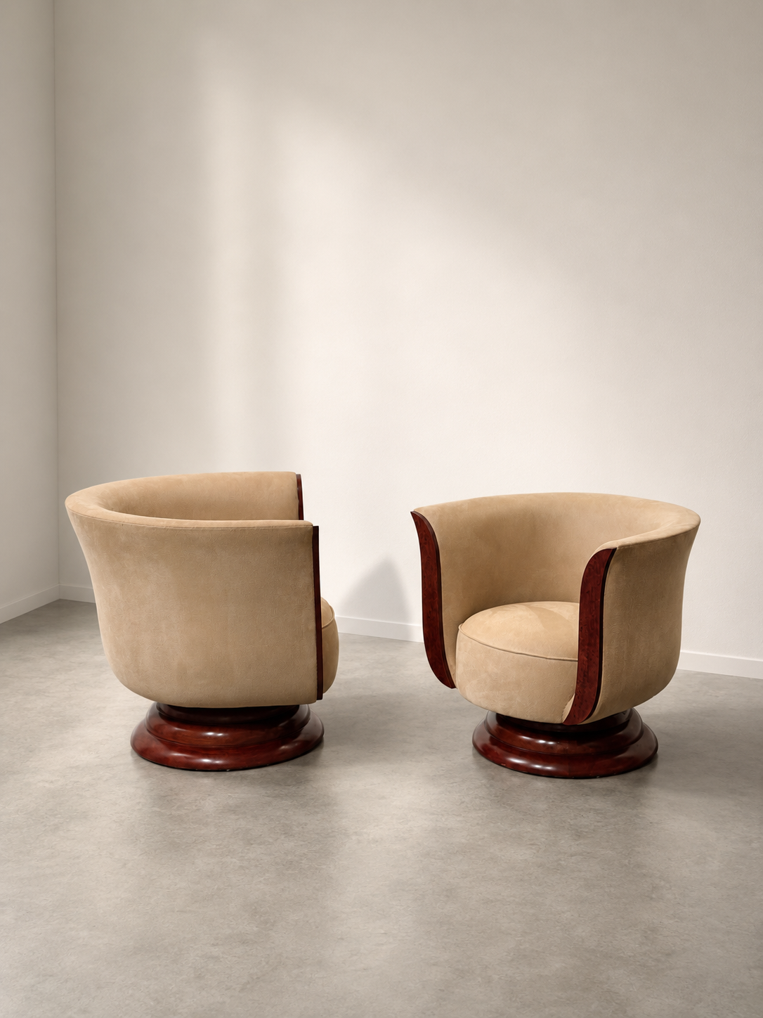 Paar Art Deco Tulip loungefauteuils – Hôtel Le Malandre