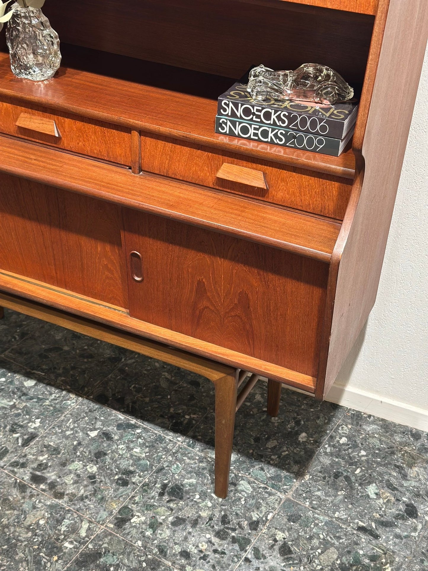 Vintage Teak Midcentury Highboard - Lattico
