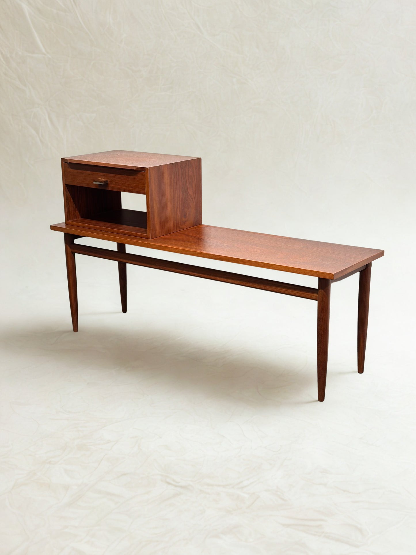 Elegant 1960s Dressing Table - Gossip Bench