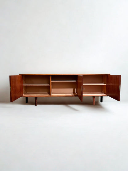Danish Design Sideboard – Teak | 1950s–1960s