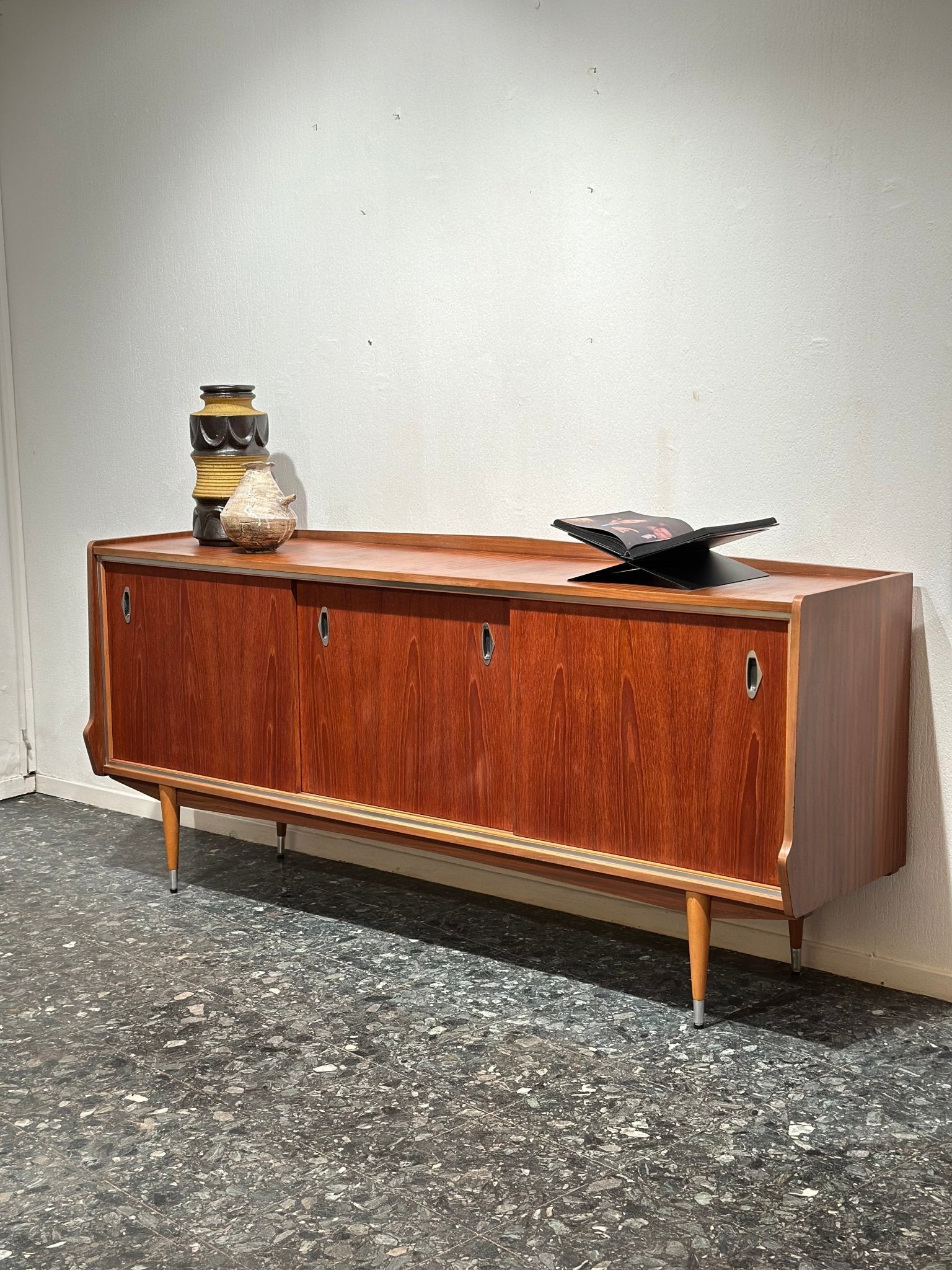 Vintage Teak Sideboard - Lattico