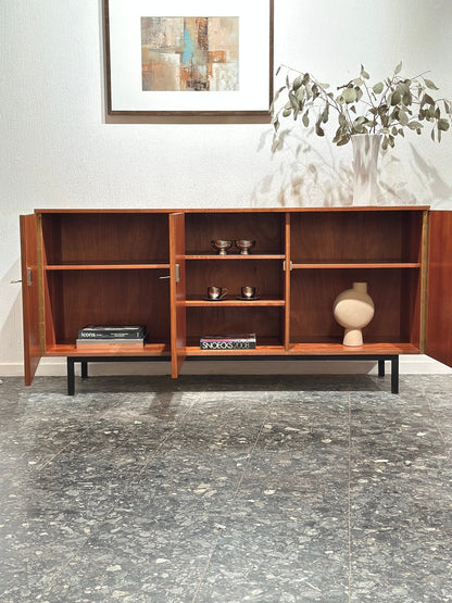 Minimalist Vintage Sideboard - Lattico