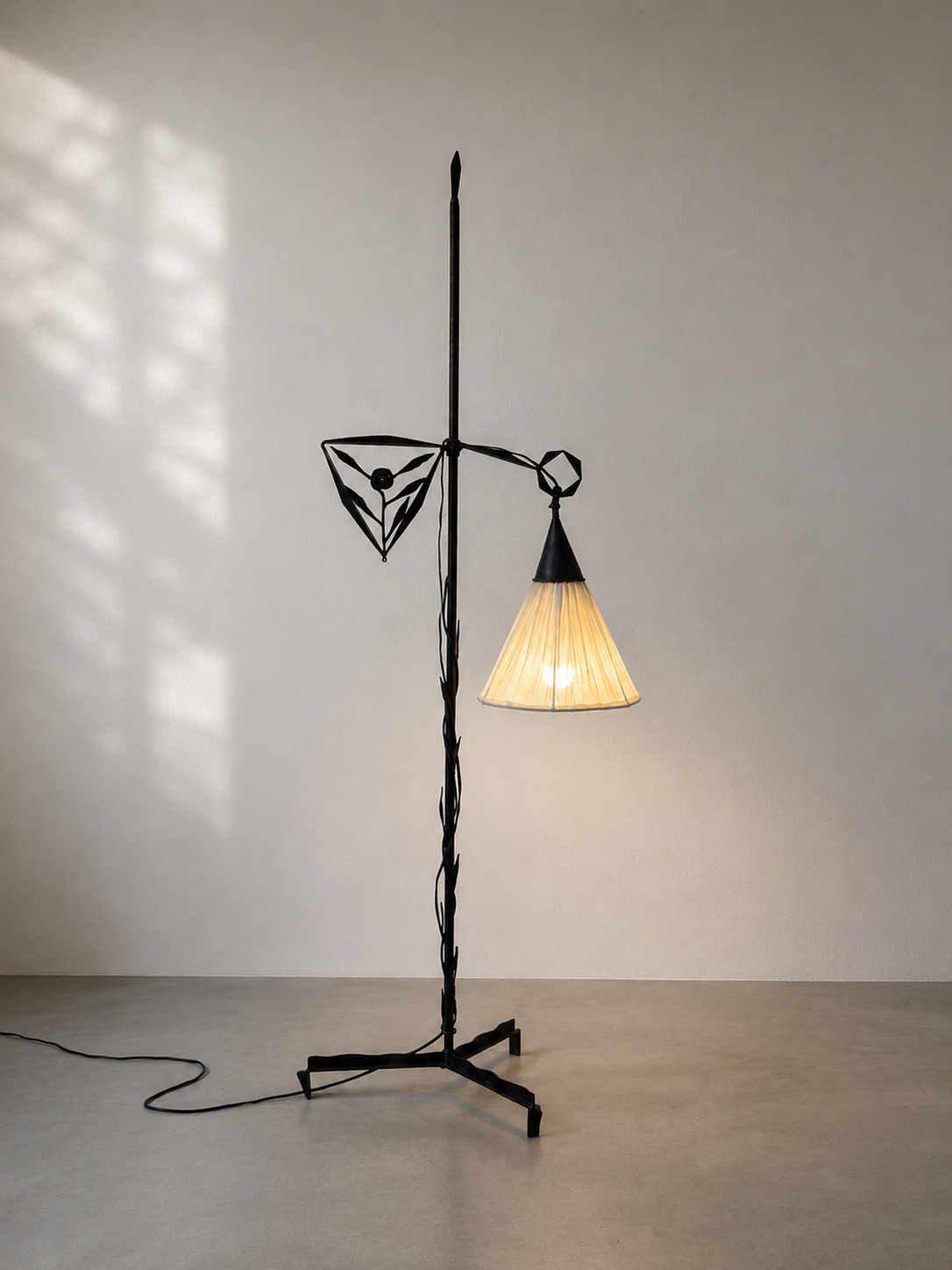 Amsterdam School Arts & Crafts Wrought Iron Floorlamp
