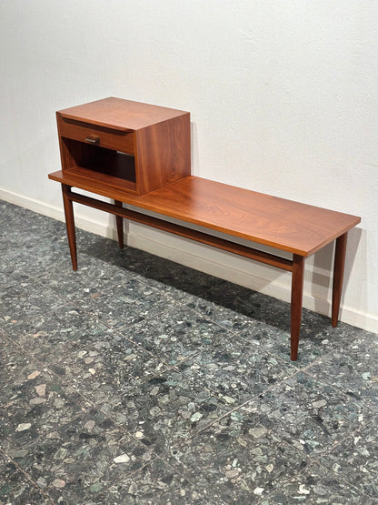 Elegant 1960s Dressing Table - Gossip Bench