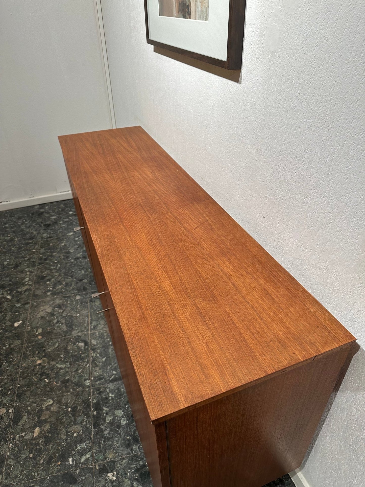 Minimalist Vintage Sideboard - Lattico