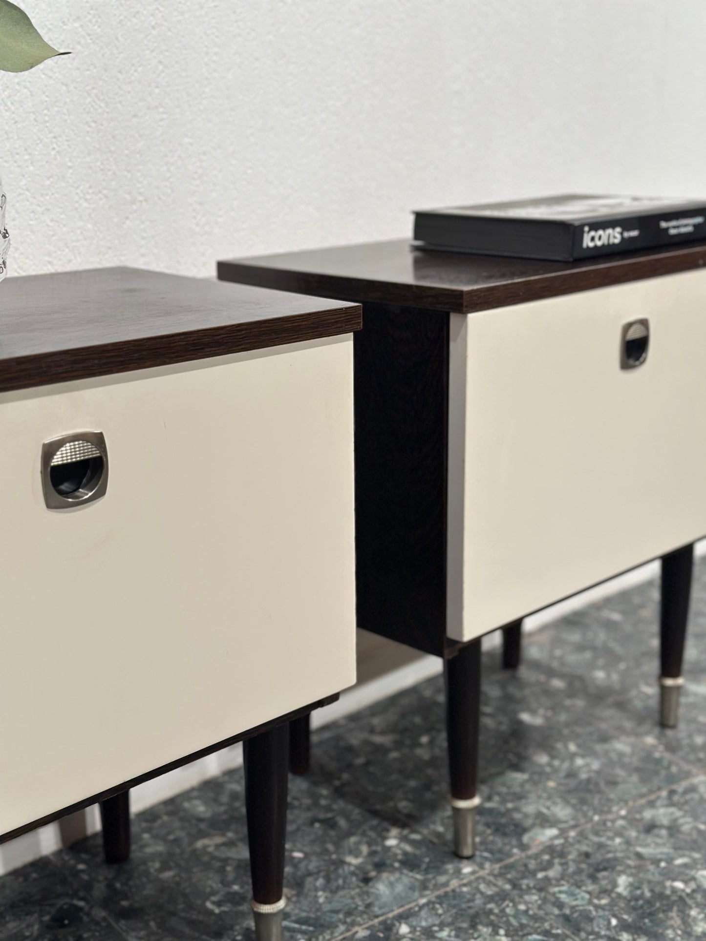 Set Vintage '70s Retro Nightstands - Lattico