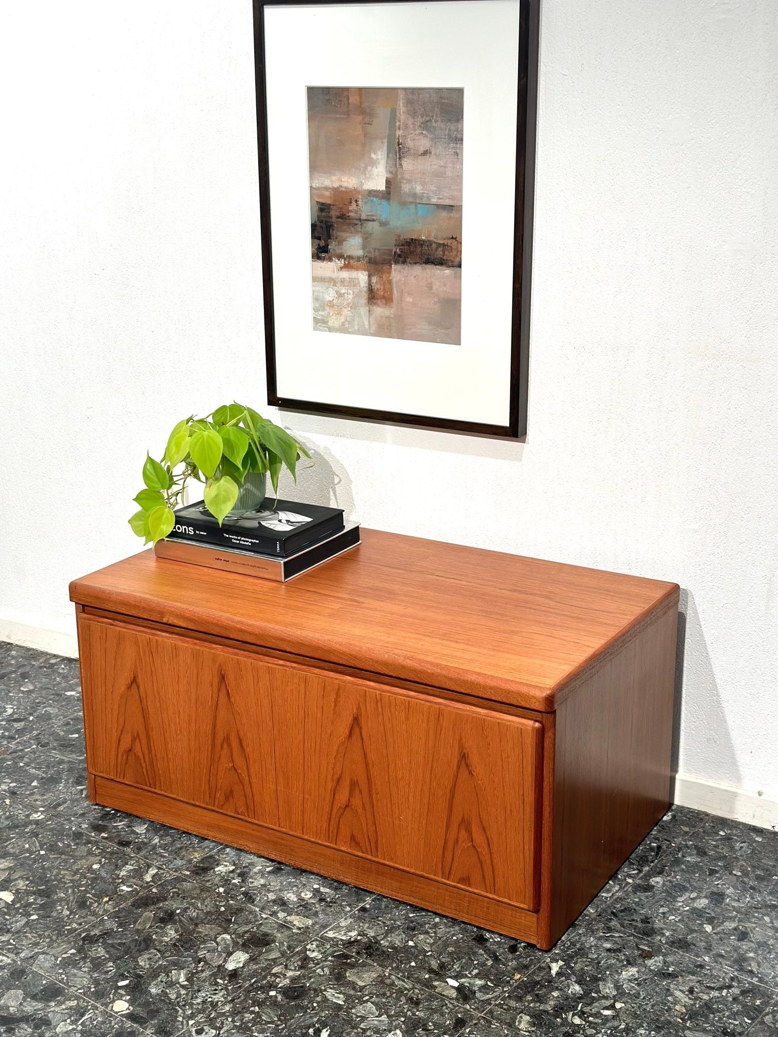 Vintage 1970s Sideboard - Lattico