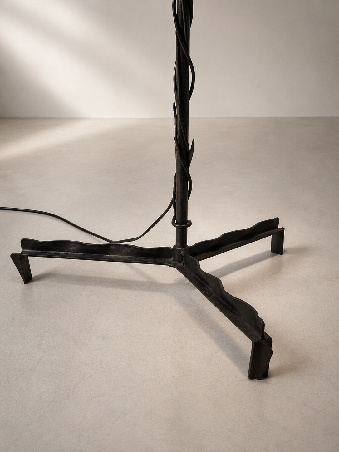 Amsterdam School Arts & Crafts Wrought Iron Floorlamp